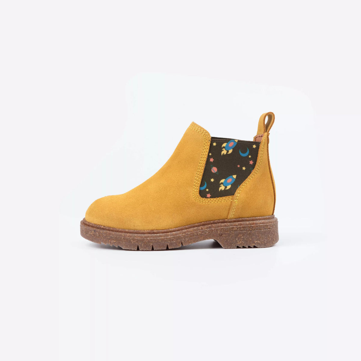 Mustard yellow 2024 chelsea boots